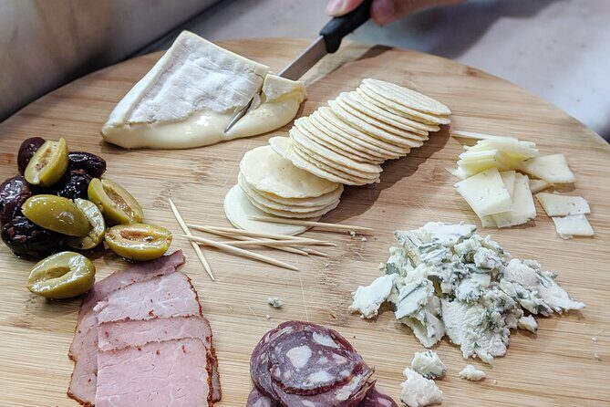 Melbourne Private Multicultural Markets Food Tour - What’s Included and What’s Not