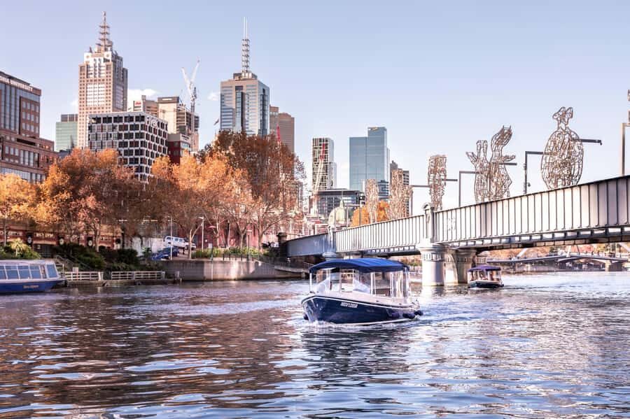 Melbourne: Private Yarra River Cruise w/ Cheese & Wine - Who Will Appreciate This Experience?