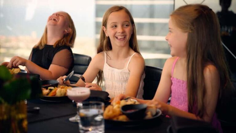 Melbourne: Skydeck and Altitude Dining Experience - Practical Details and Tips