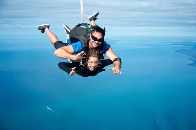 Melbourne: Tandem Skydive Experience over St. Kilda Beach - Who Is This Tour Perfect For?