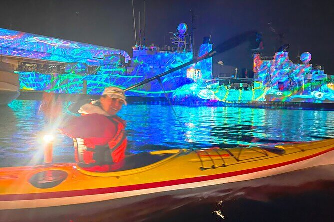 Moonlight Sea Kayaking Experience in Sydney's VIVID Festival - What Is the Moonlight Sea Kayaking Experience?