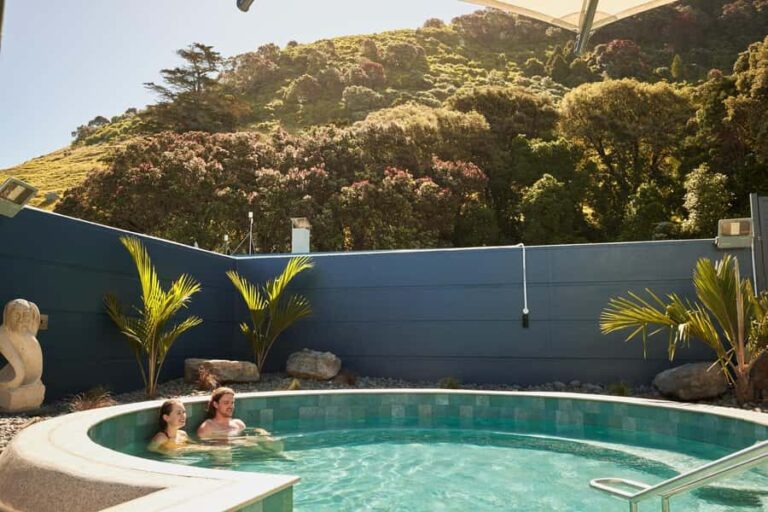 Mount Maunganui: Hot Ocean Water Pools Entry Ticket - The Experience: What the Reviews Tell Us