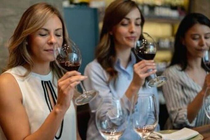 Mount Tamborine Deluxe Wine Tasting with Two Course Lunch - The Sum Up