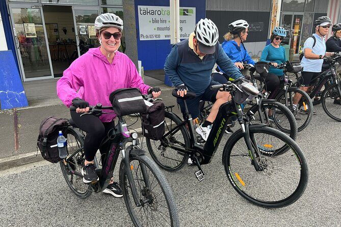 Napier: Cycle to Wineries - Half Day, self-guided - Authentic Experiences and Practicalities