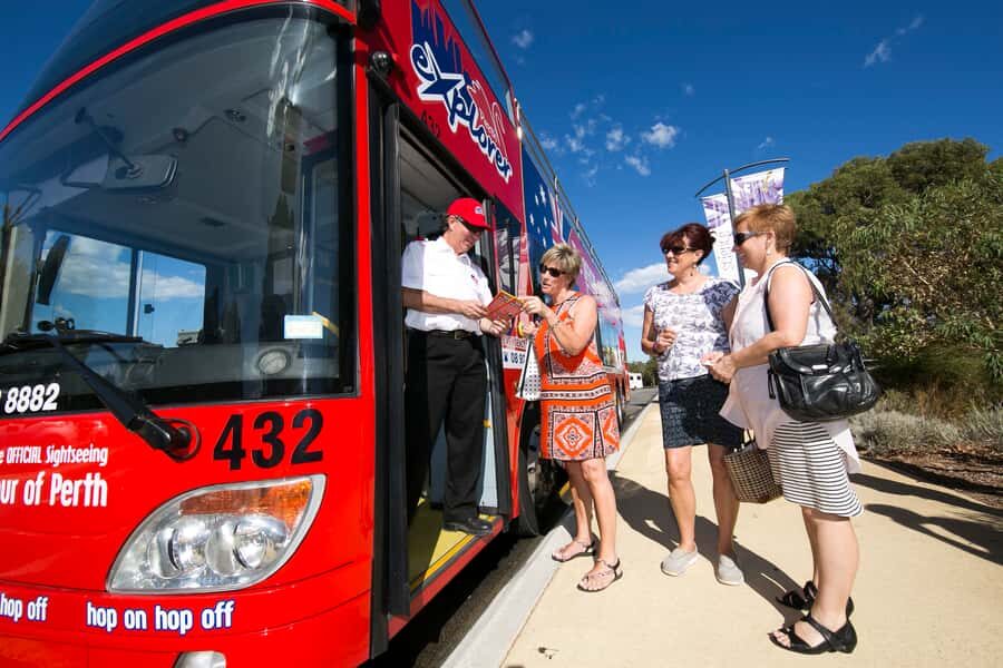 Perth: Hop-on Hop-off Sightseeing Bus Ticket - What to Expect from the Route and Stops
