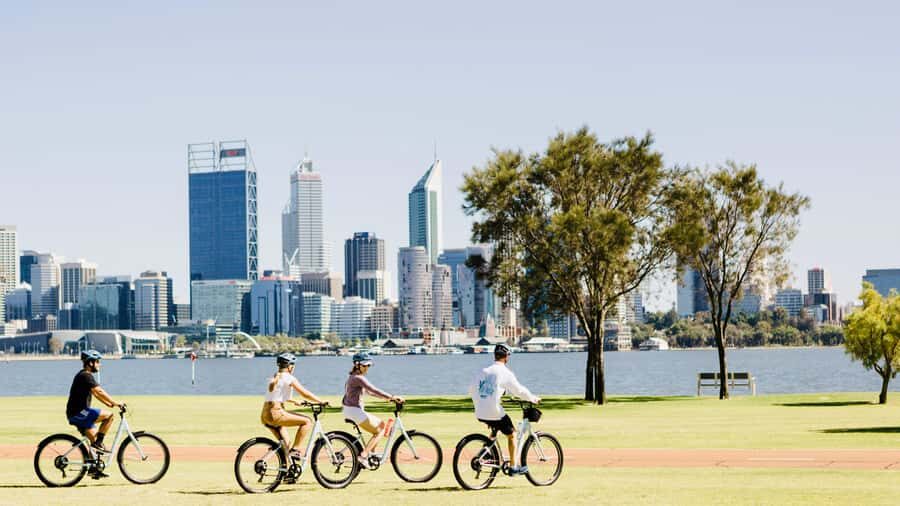 Perth Landmarks & Scenic Foreshore - Guided Bike Tour - Key Points