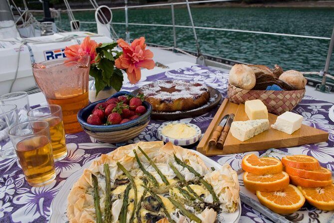 Phantom Sailing Bay of Islands - Who Will Love This Tour?