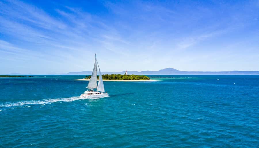Port Douglas: Reef & Low Isles Cruise on Luxury Catamaran - What Makes This Tour Stand Out?