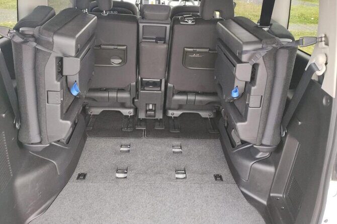 Private Auckland Airport Transfer: to/from City Hotels in Minivan - The Sum Up