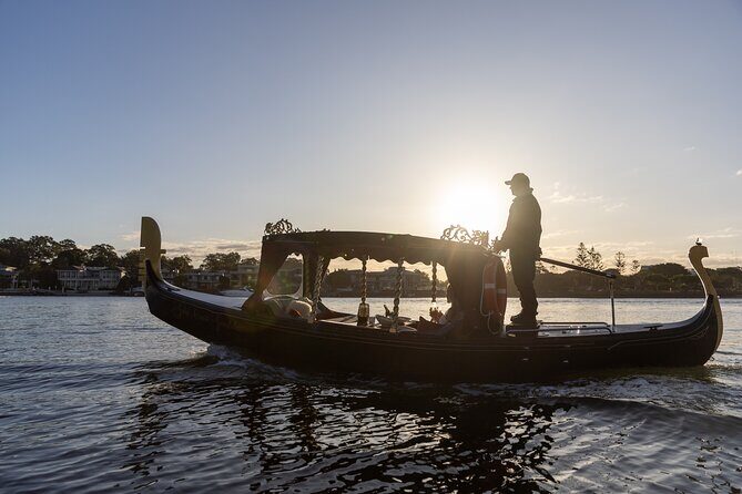Private Gondola Cruise through Surfers Paradise - Meeting and Accessibility