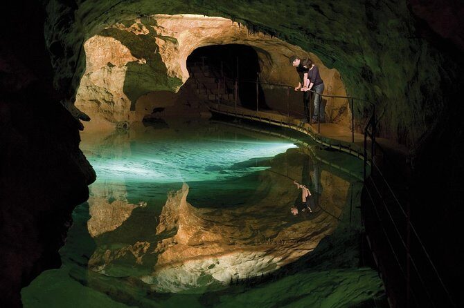 Private Tour: Jenolan Caves & Blue Mountains in a day - Who Would Love This Tour?