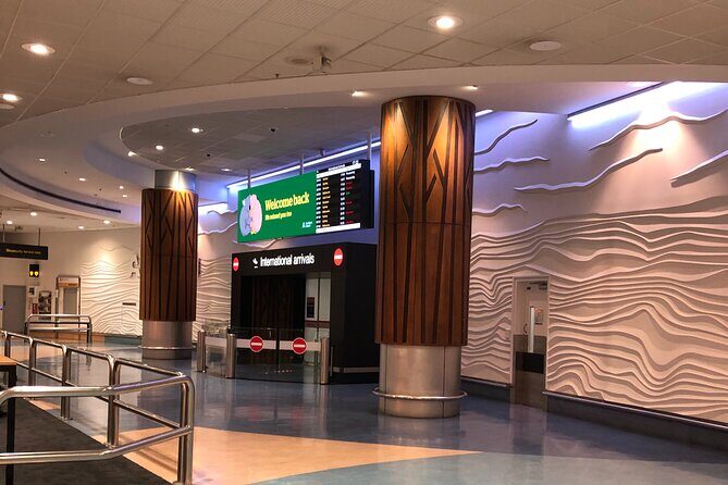 Private Transfer From Auckland International Airport To Auckland City - The Experience in Action