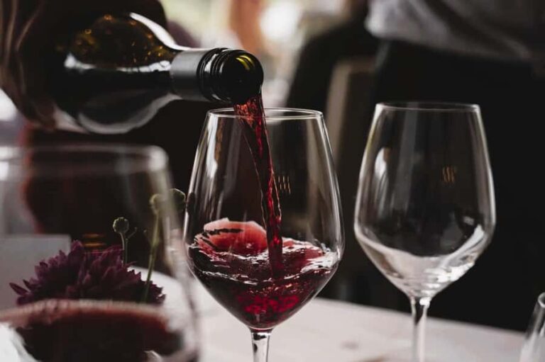 Queenstown: Premium Full-Day Central Otago Wine Tasting Tour - Analyzing the Value