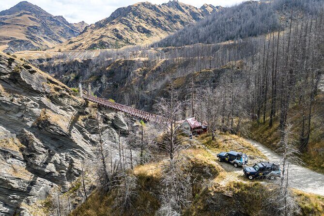 Queenstown: Private 4WD Adventure (4 hrs)  Choose Your Route - Skippers School and the Gold Mining Heritage