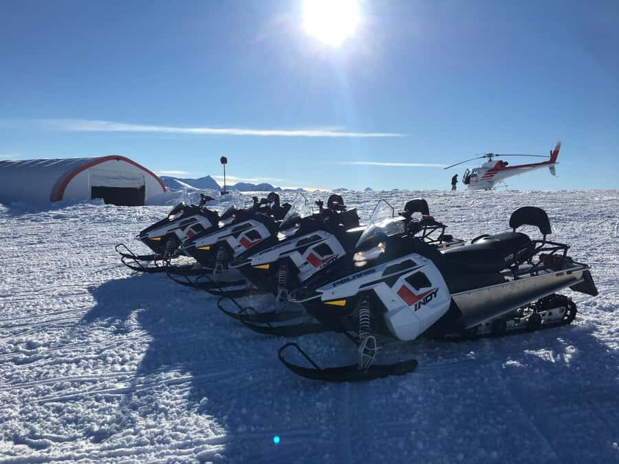 Queenstown: Snowmobiling Experience with Helicopter Flight - An In-Depth Look at the Queenstown Snowmobiling and Helicopter Tour