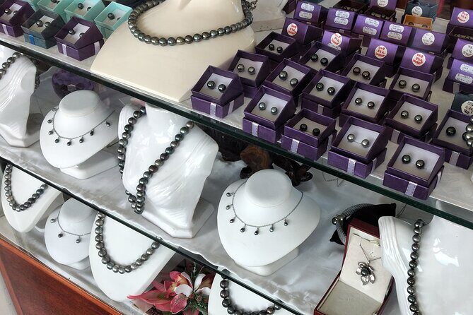 Raiatea-Beautiful Black Pearl of Tahiti and the Vanilla of Tahaa - Discovering Raiatea and Tahaa: An In-Depth Look