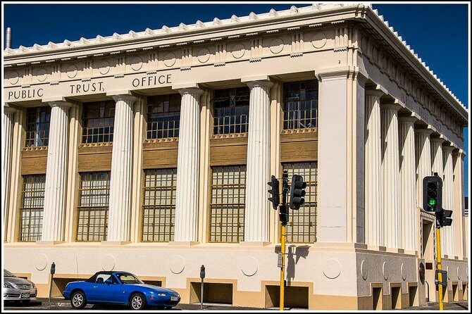 Shore Excursion: 4 Hour Premium Hawke's Bay, Napier Art deco Tour - Honey and Lookouts: A Sweet Interlude
