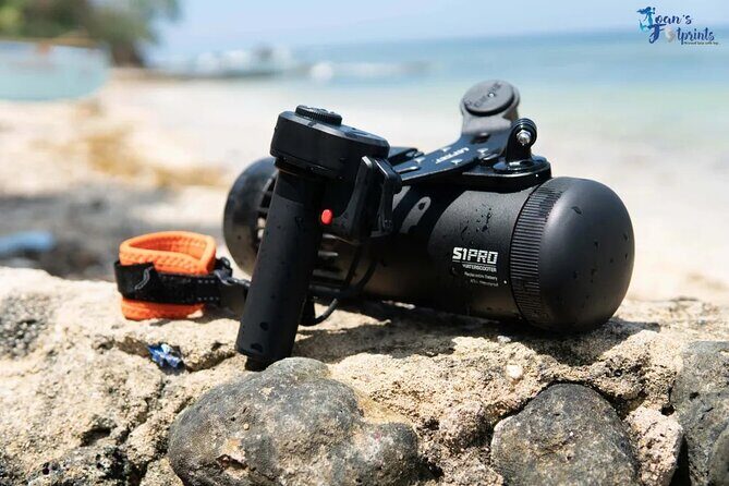 Snorkeling with underwater scooter in Tahaa lagoon from Raiatea - The Marine Encounters: What Wildlife Awaits?