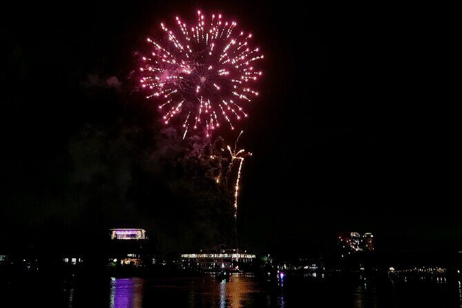 Surfers Paradise Sightseeing City Lights Cruise - Stop 1: Surfers Paradise River Cruises