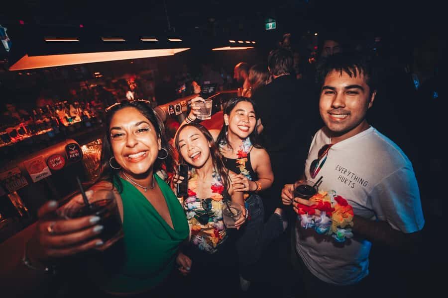Sydney: Big Night Out Pub Crawl with Local Party Hosts - Who Will Love This Tour?