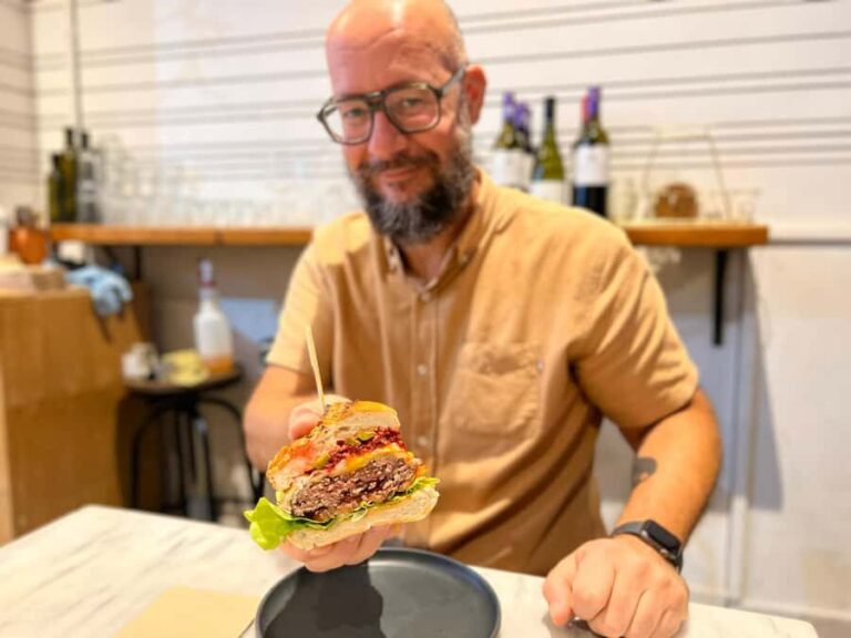 Sydney: Food Tour in Surry Hills with 8 Local Food Tastings - Who Will Love This Tour?