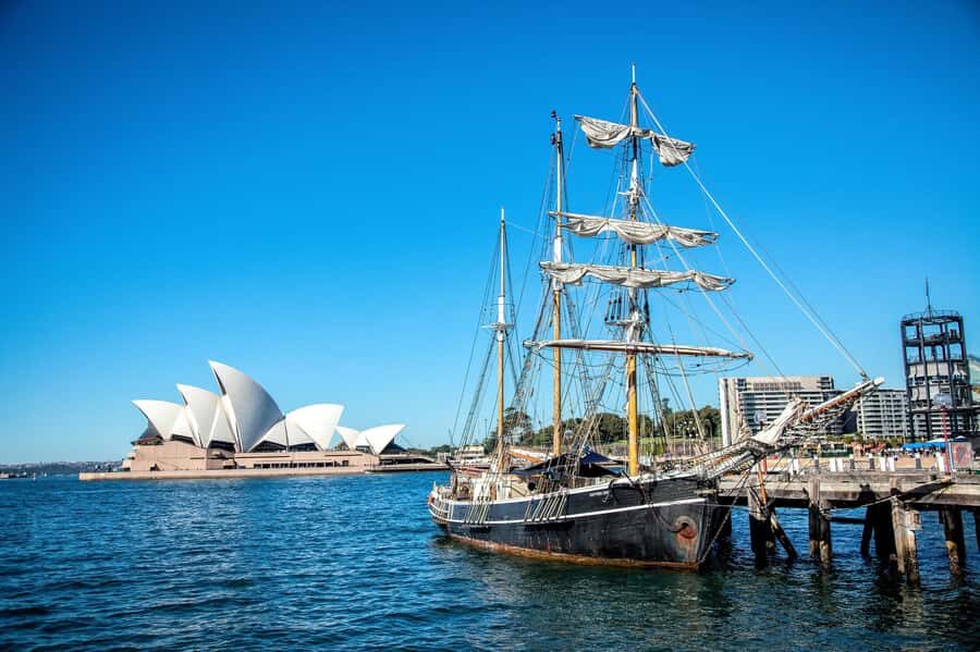 Sydney Harbour: Tall Ship Lunch Cruise - The Scenic Route: Sights of Sydney Harbour