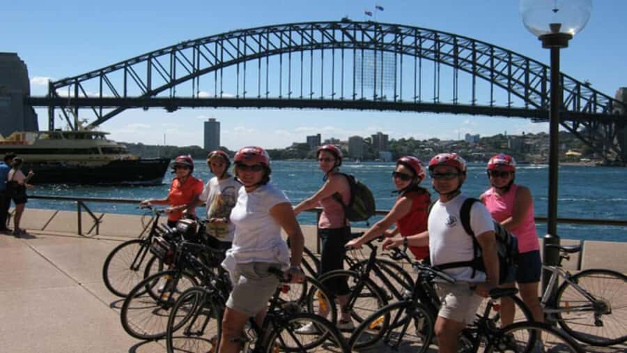 Sydney Highlight Attractions Guided Tour - The Itinerary: A Walk Through Sydney’s Heart