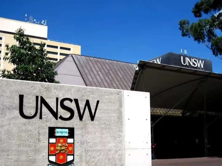 Sydney: University of New South Wales Campus Tour - Stories, Traditions, and Alumni Highlights
