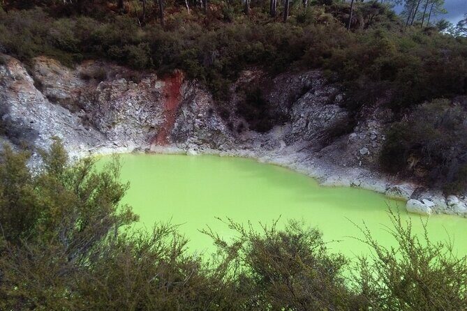 Taupo Day Trip with Orakei Korako or Waiotapu from Rotorua - What Makes This Tour Stand Out