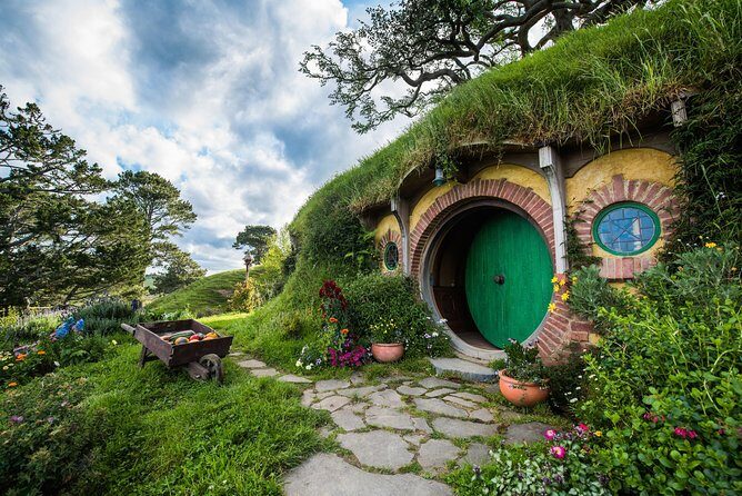 Tauranga to Magical Hobbiton Movie Set - Private Shore Excursion - Who Should Consider This Tour?