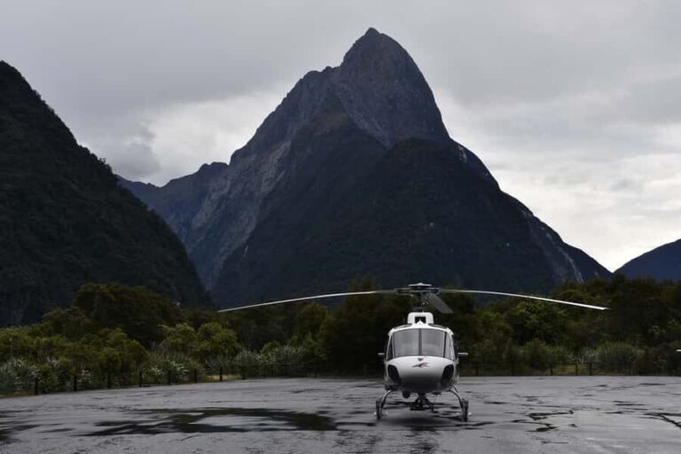 Te Anau: Milford Sound Scenic Flight with Lakeside Landing - What to Expect and Practical Details