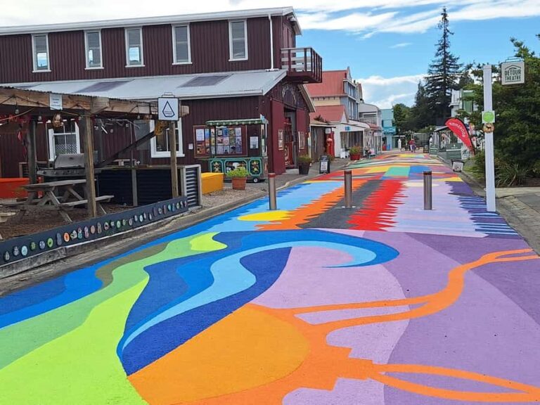 Tour of the Bay, Te Puna Sculpture Park and Historic Village - Who Should Consider This Tour?