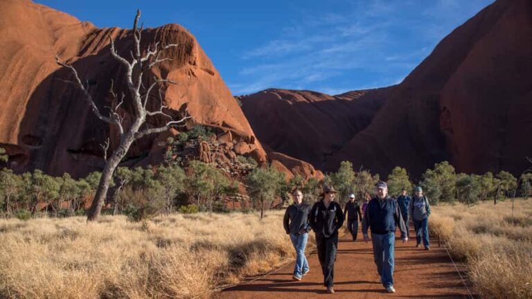 Uluru: Small Group Guided Tour with Sunset Refreshments - Itinerary Breakdown: What You Can Expect