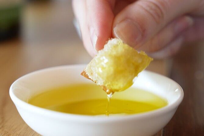 Waiheke 'FLAVOURS' of lunch Wine Oil Beer Spirits max 11 clients - Why This Tour Is Worth Considering