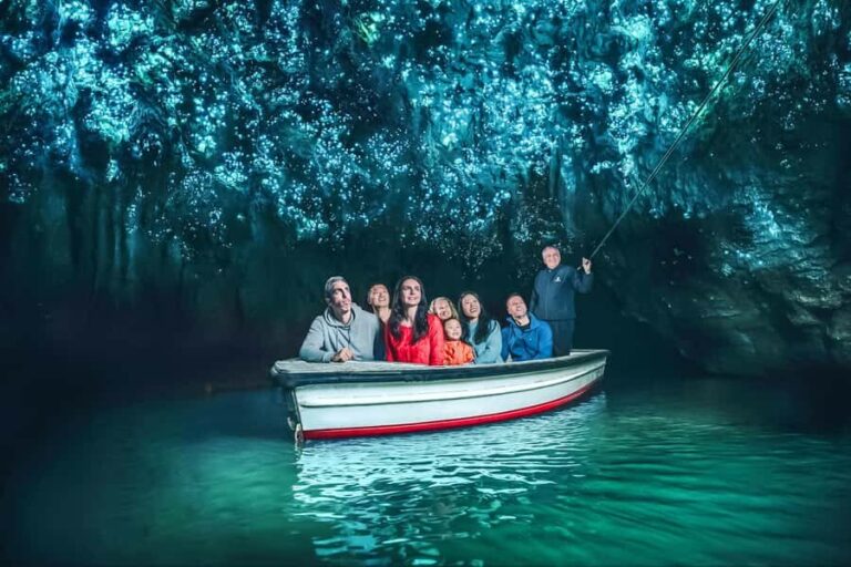 Waitomo: Glowworm Caves Guided Tour by Boat - The Human Touch: Guides and Atmosphere