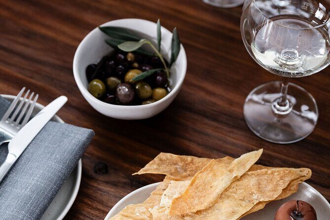 Wine Tasting Experience - The Guides and Their Role in the Experience